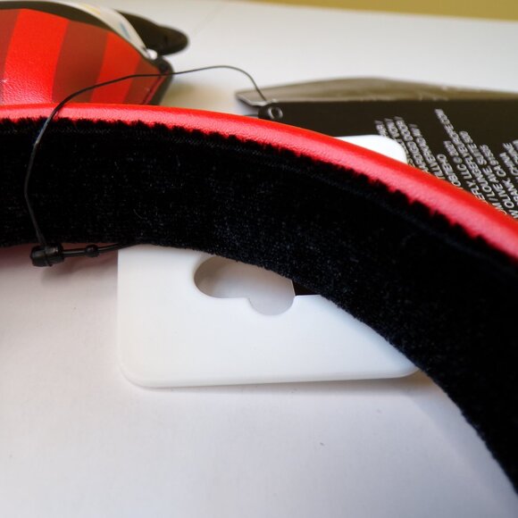 Loungefly Disney Mickey Mouse Sprinkle Cupcake Ears Headband RARE NWT - Picture 5 of 7